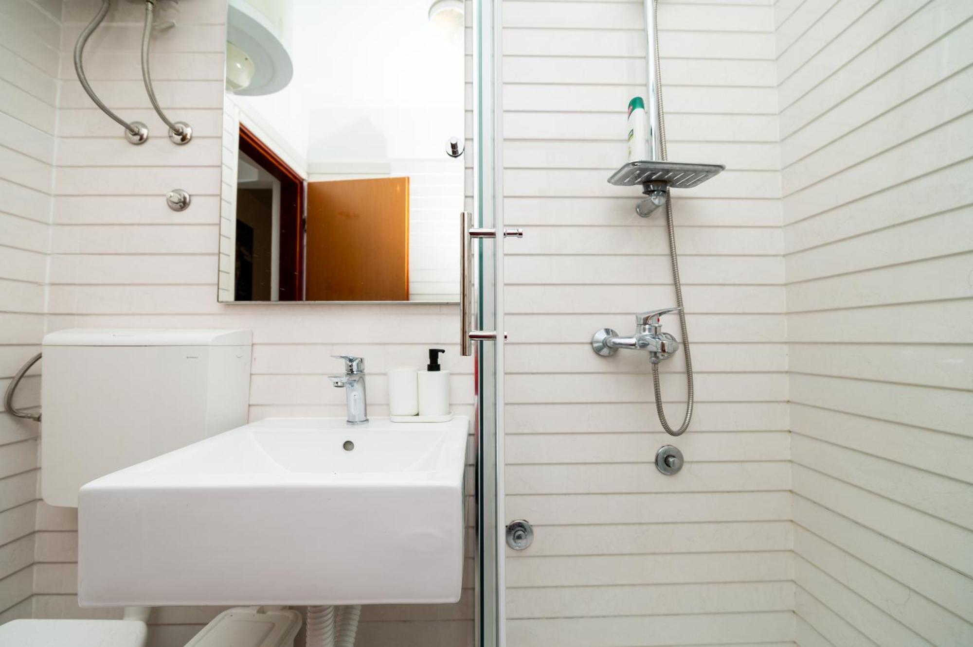 Apartments Vitoria Mali Lošinj Buitenkant foto