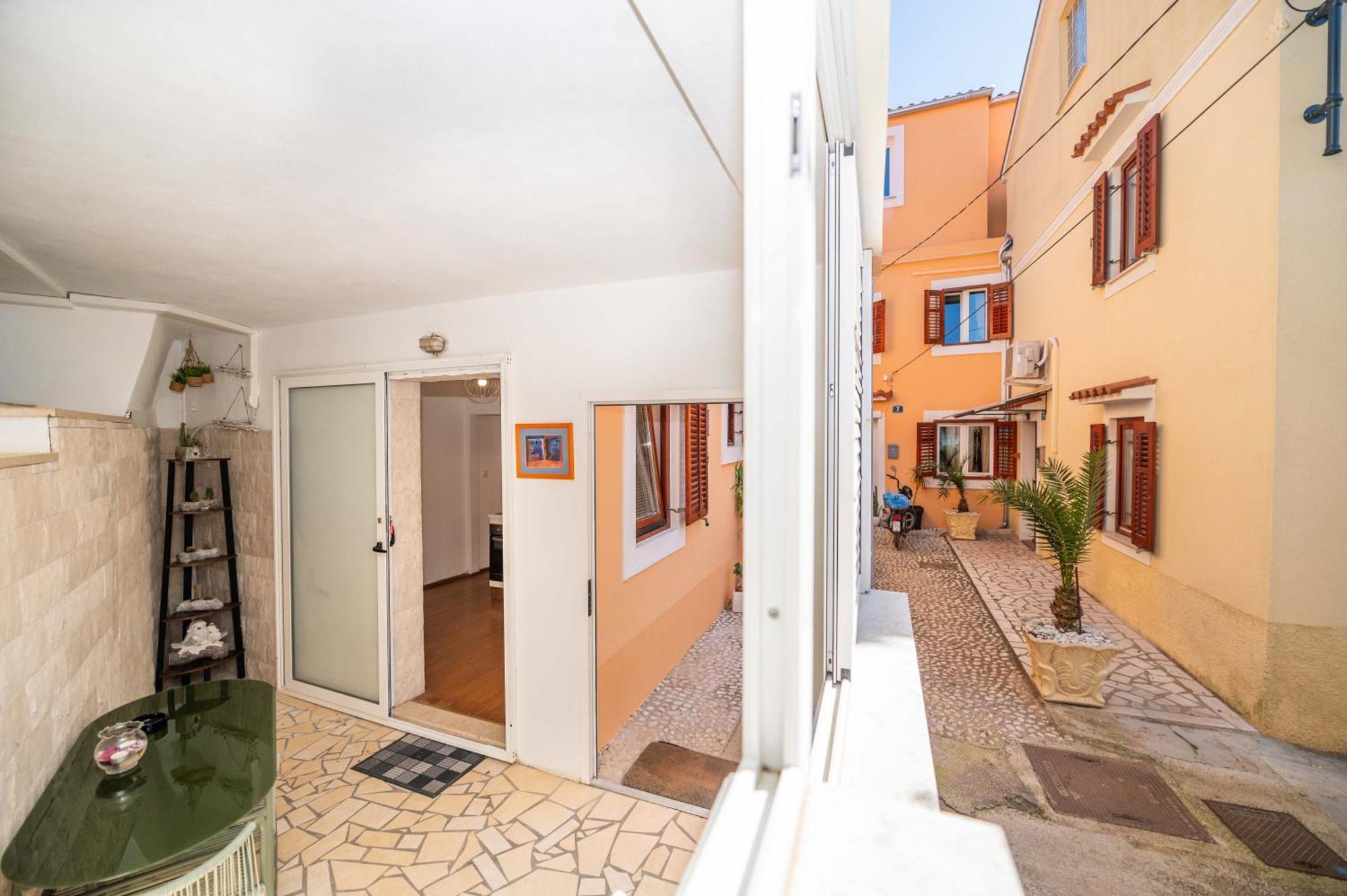 Apartments Vitoria Mali Lošinj Buitenkant foto
