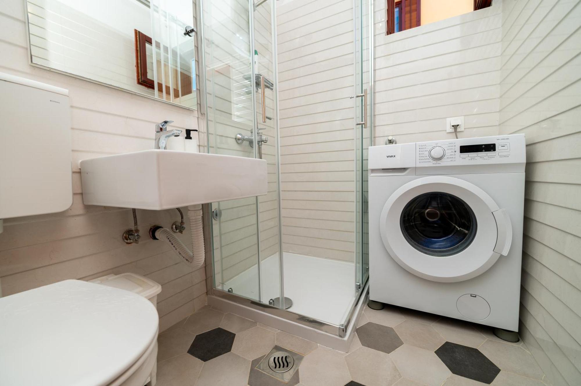 Apartments Vitoria Mali Lošinj Buitenkant foto